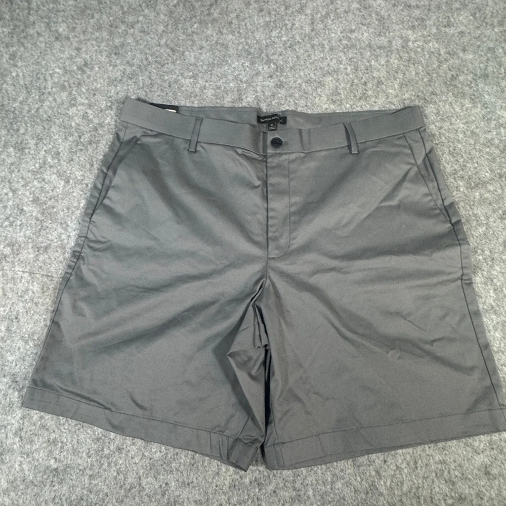 Banana Republic Mens Stretch Chino Shorts Gray 9 Inseam Quick Dry Size 40